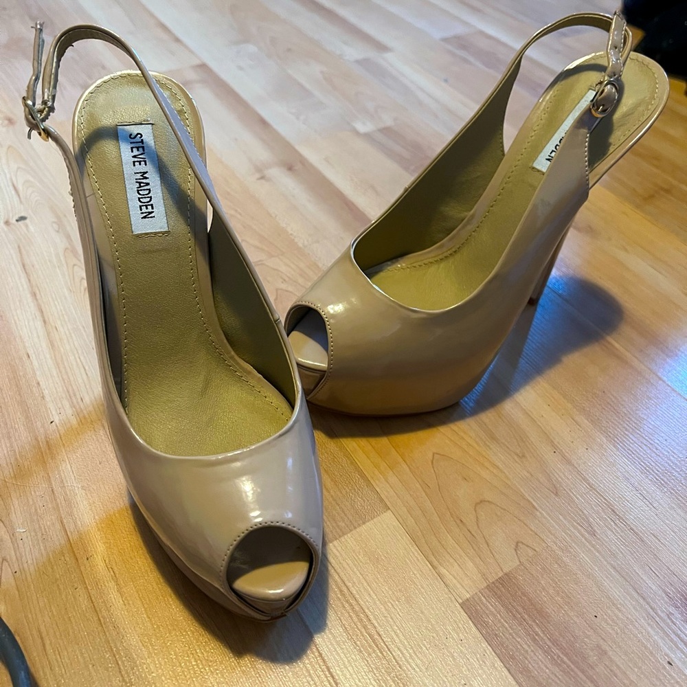 NWOT Steve Madden size 10B Dayynaa fawn patent slingbacks